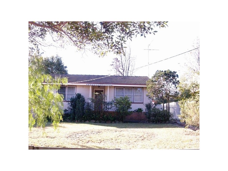 17 Butler Crescent, South Penrith NSW 2750