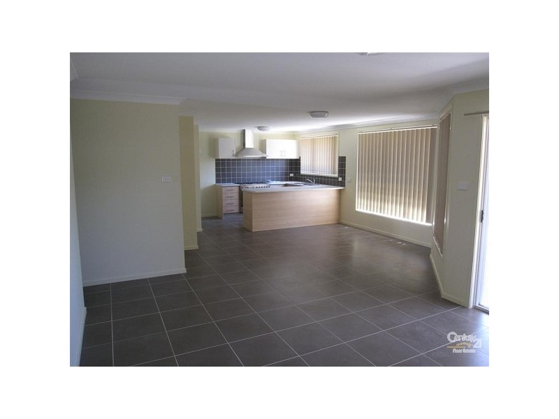 18 Maiden Avenue, Ropes Crossing NSW 2760