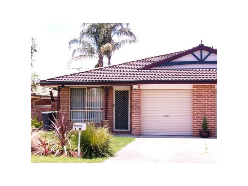 2/19 Tharkinna Close, Cranebrook NSW 2749