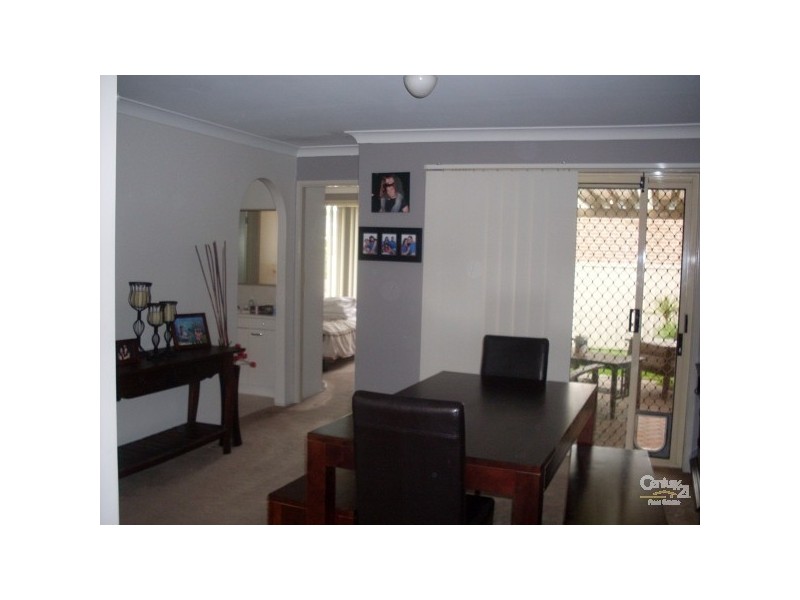 2/19 Tharkinna Close, Cranebrook NSW 2749