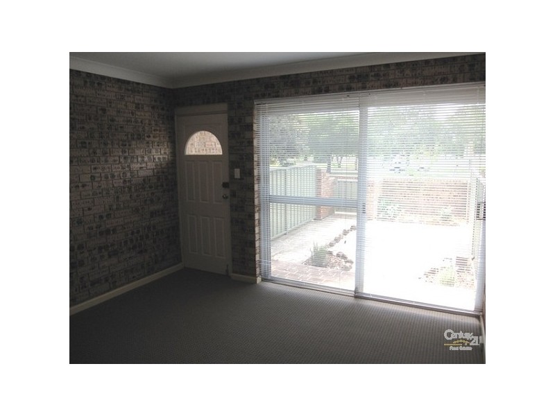 2/330 Jamison Road, Penrith NSW 2750