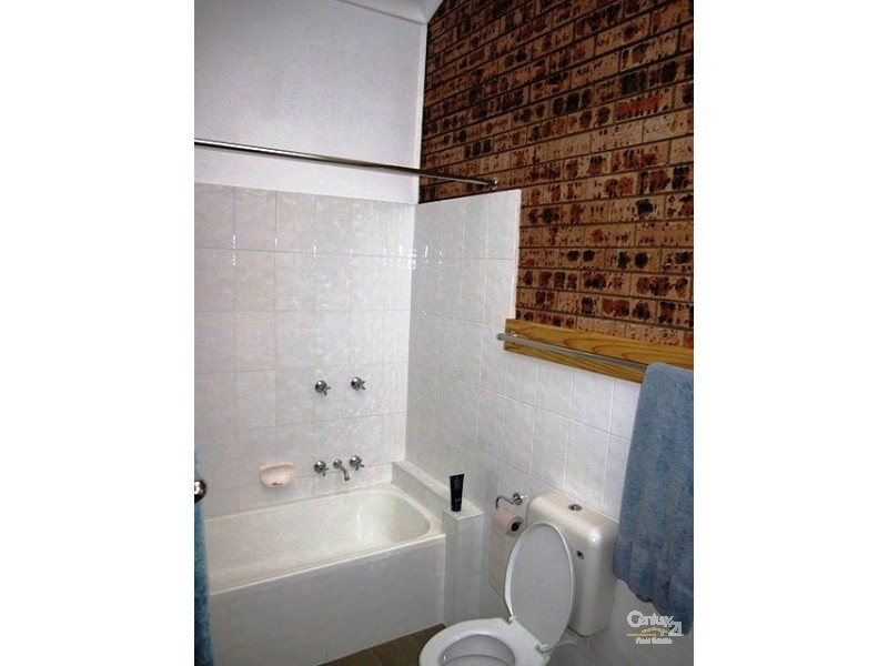 2/330 Jamison Road, Penrith NSW 2750