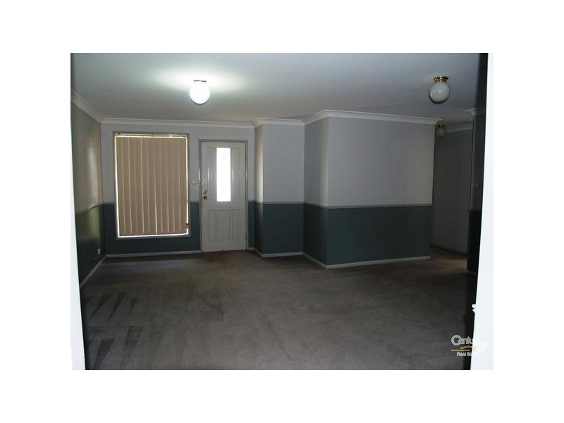 4 Lang Place, Glenmore Park NSW 2745