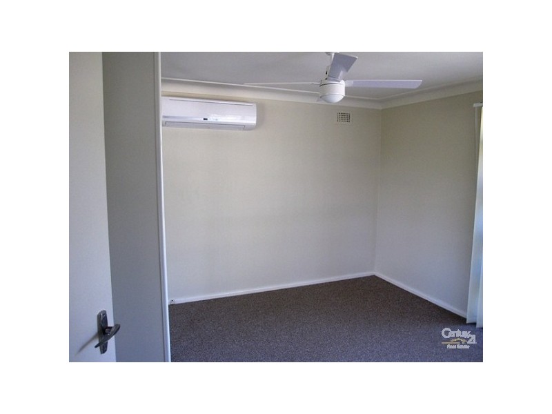 12 Cheltenham Avenue, Cambridge Park NSW 2747