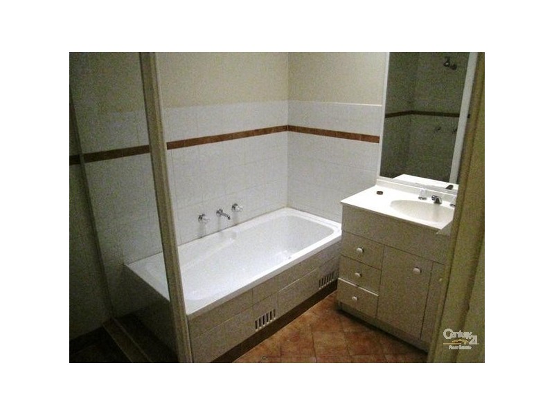 9/41 Regentville Road, Glenmore Park NSW 2745