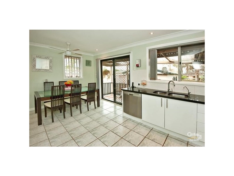 8 Twickenham Avenue, Cambridge Park NSW 2747