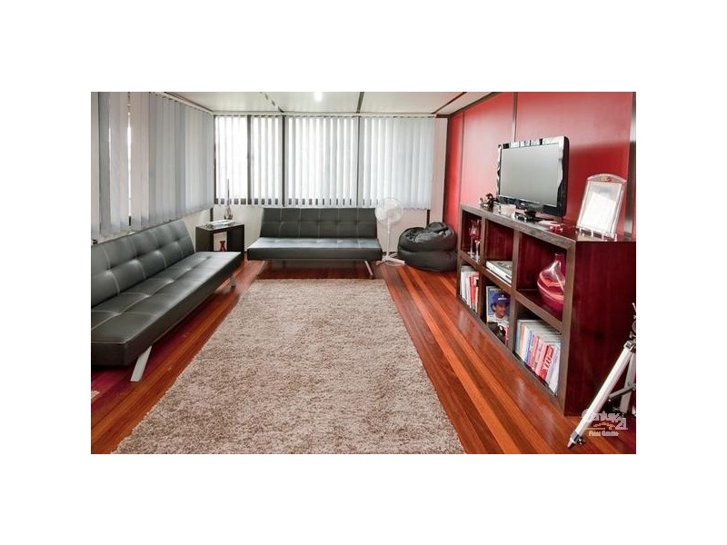 8 Twickenham Avenue, Cambridge Park NSW 2747