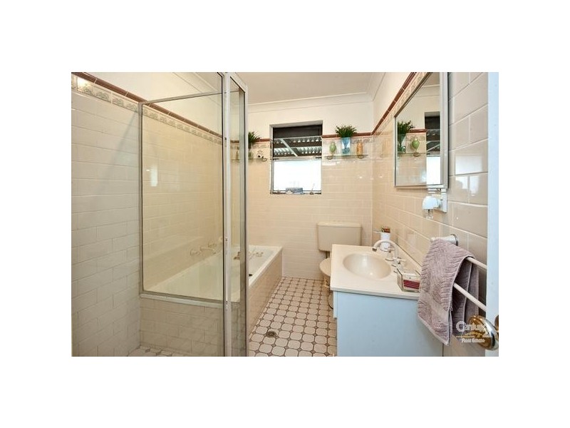 8 Twickenham Avenue, Cambridge Park NSW 2747