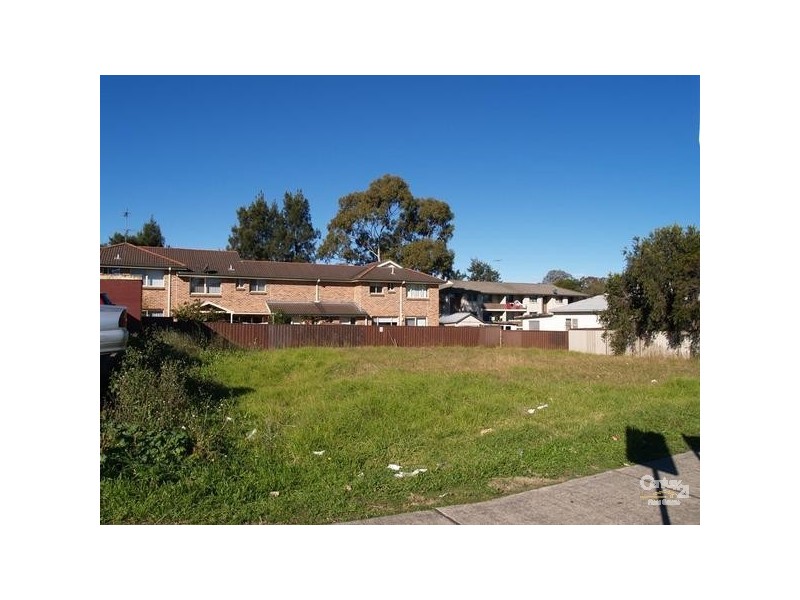 2 Bringelly Road, Kingswood NSW 2747