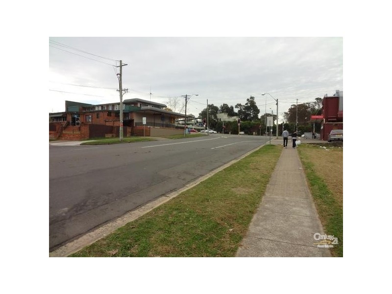 2 Bringelly Road, Kingswood NSW 2747