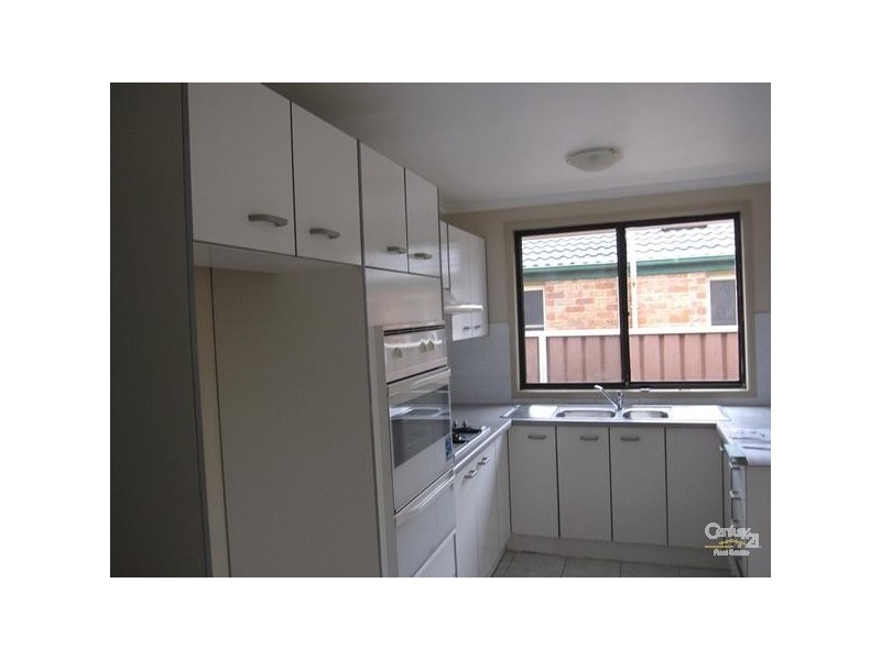 22 Primrose Circuit, Claremont Meadows NSW 2747