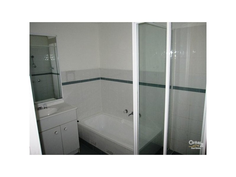 6/41 Regentville Road, Glenmore Park NSW 2745