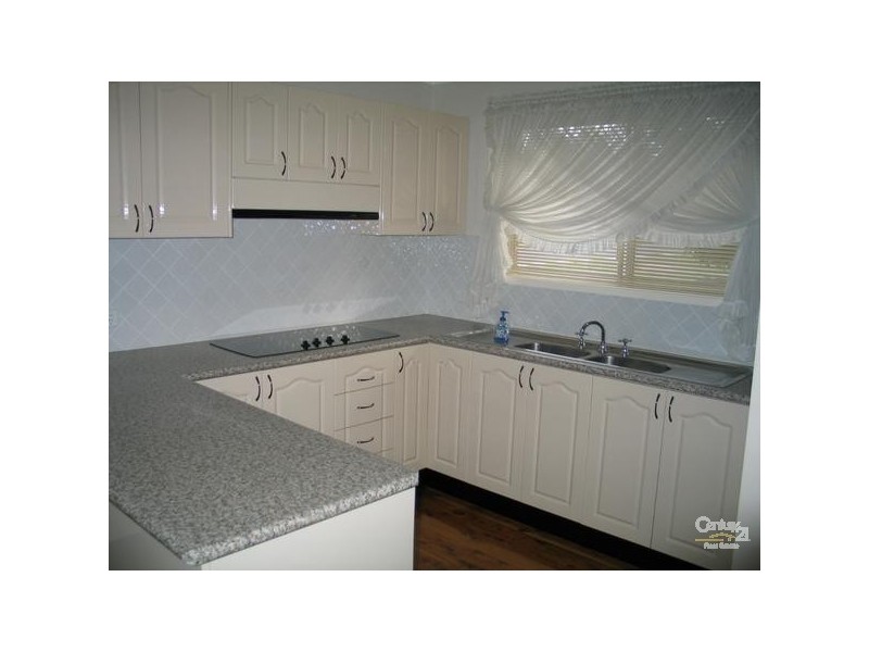 27 Besley Street, Cambridge Park NSW 2747