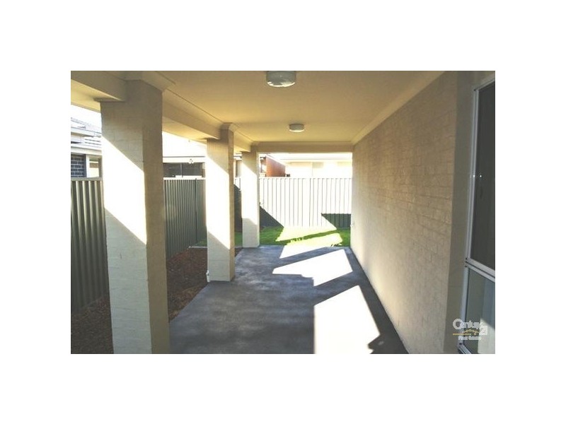 26 Finsbury Circuit, Ropes Crossing NSW 2760