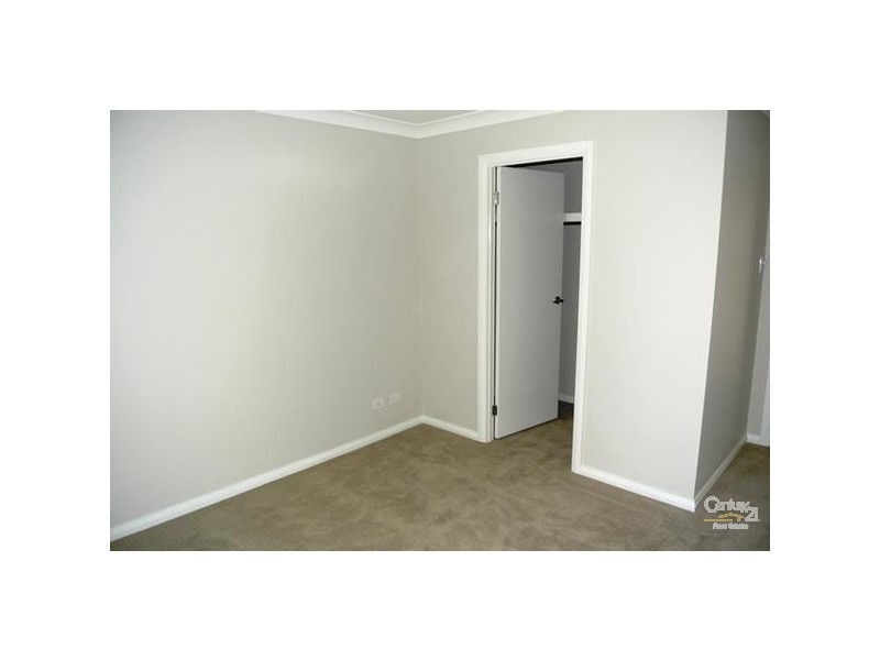 35 Bluebell Crescent, Ropes Crossing NSW 2760