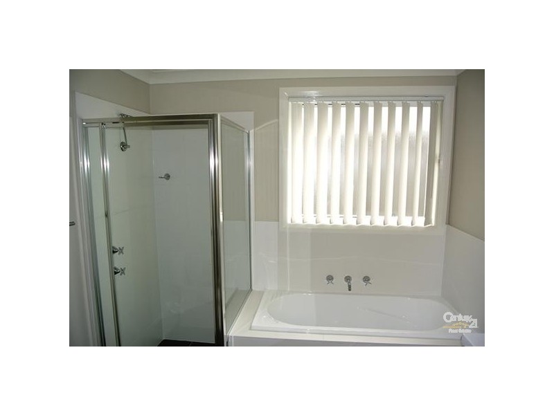 35 Bluebell Crescent, Ropes Crossing NSW 2760