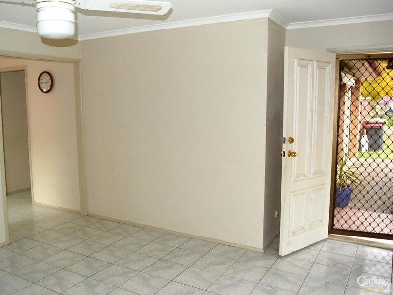 22 Primrose Circuit, Claremont Meadows NSW 2747