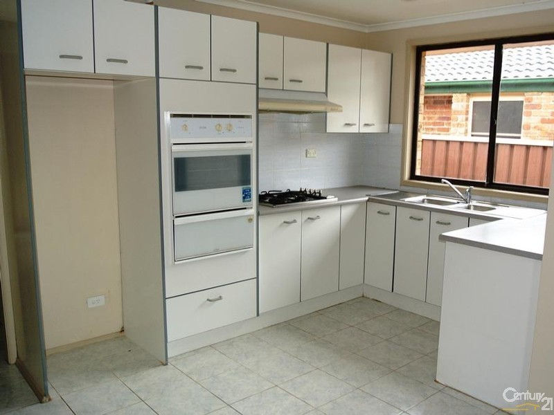 22 Primrose Circuit, Claremont Meadows NSW 2747