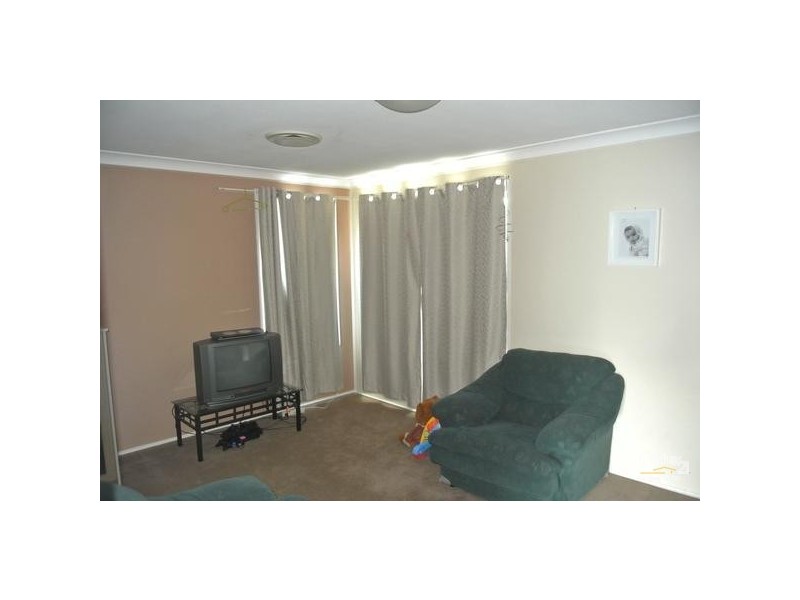 34 Rotorua Rod, St Clair NSW 2759