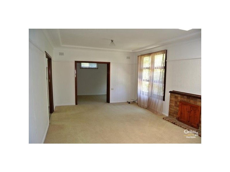 6 Memorial Avenue, Penrith NSW 2750