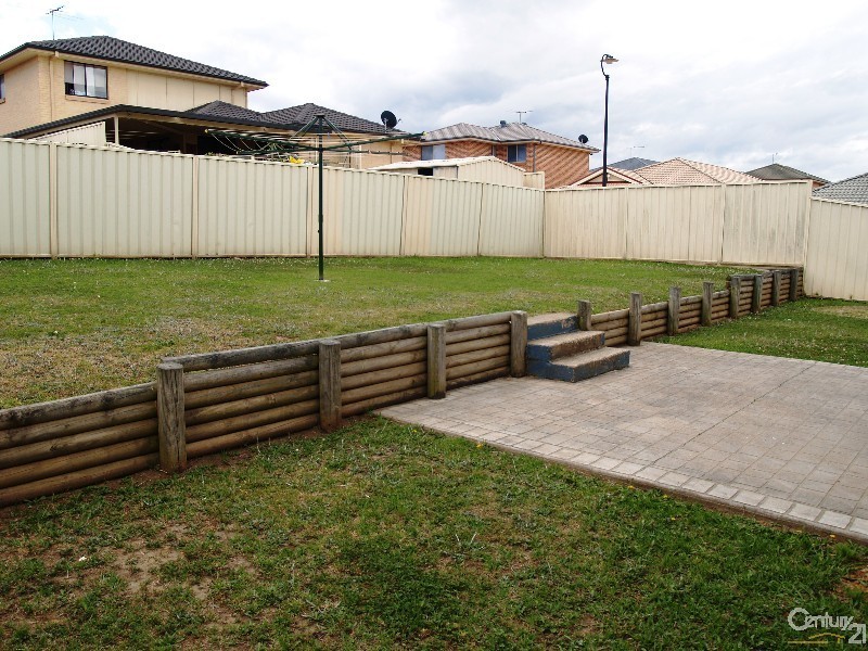 21 Coco Drive, Glenmore Park NSW 2745