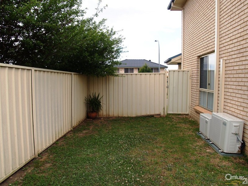 21 Coco Drive, Glenmore Park NSW 2745