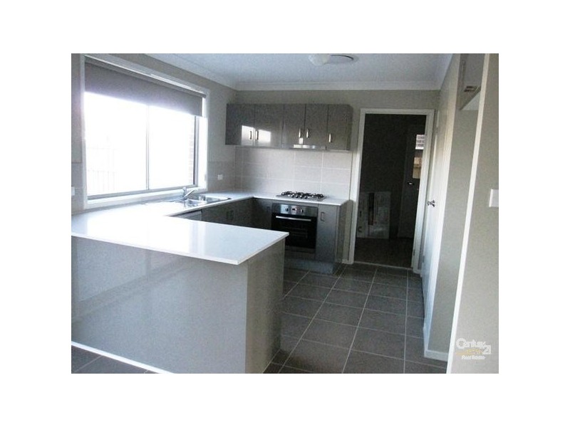 42 Lapwing Way, Cranebrook NSW 2749