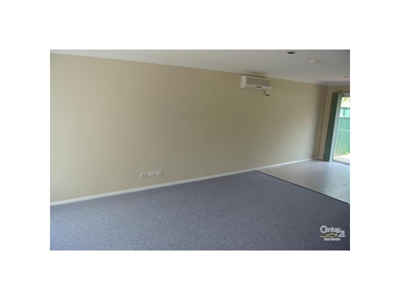 2/6 College Street, Cambridge Park NSW 2747