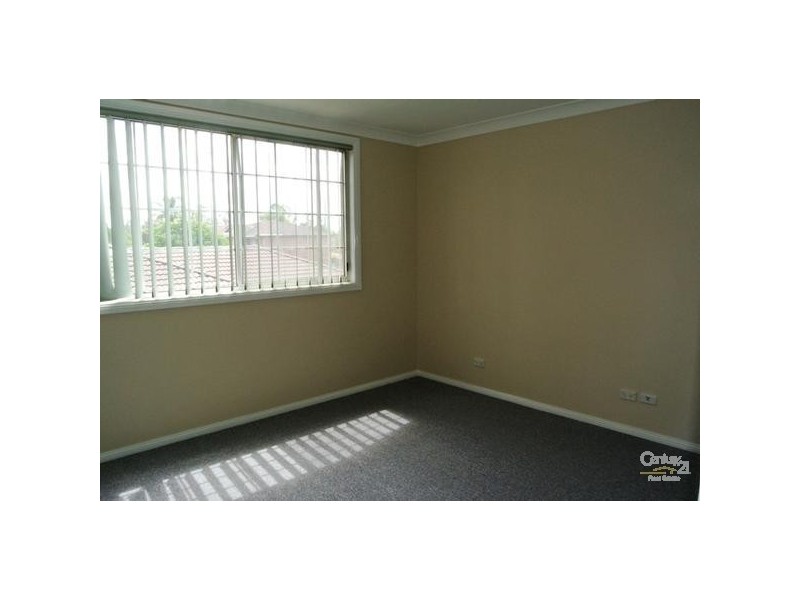 2/6 College Street, Cambridge Park NSW 2747