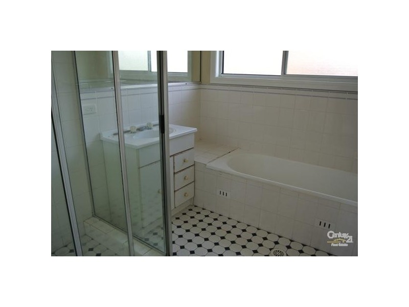 2/6 College Street, Cambridge Park NSW 2747