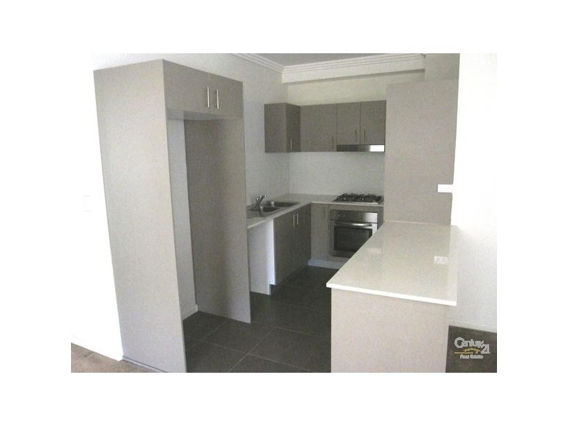 7/33 Robert Street, Penrith NSW 2750