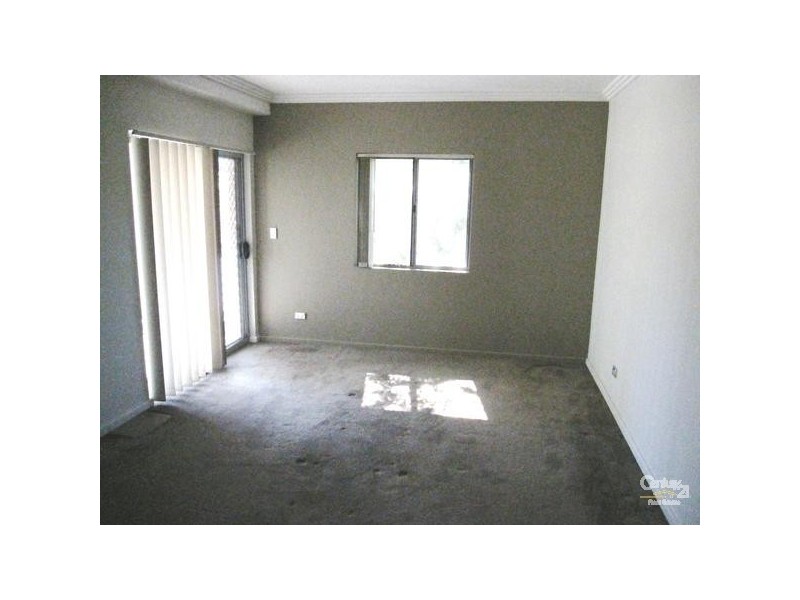 7/33 Robert Street, Penrith NSW 2750