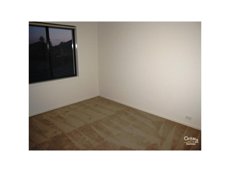 34 Dunlop Avenue, Ropes Crossing NSW 2760