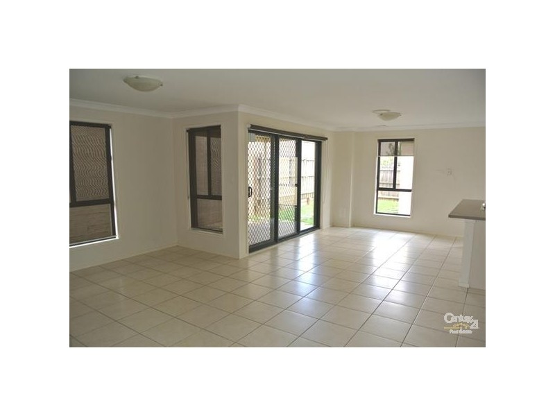 34 Dunlop Avenue, Ropes Crossing NSW 2760