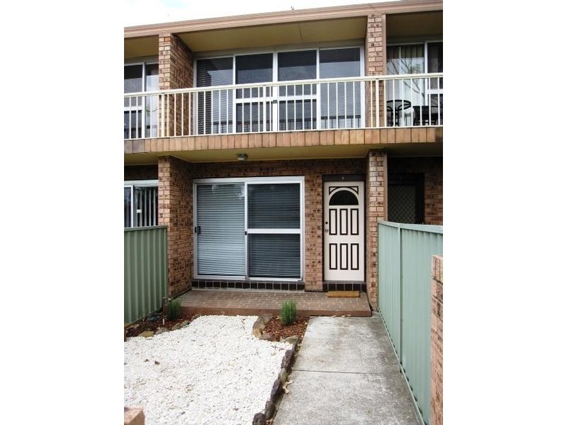 2/330-334 Jamison Road, Penrith NSW 2750