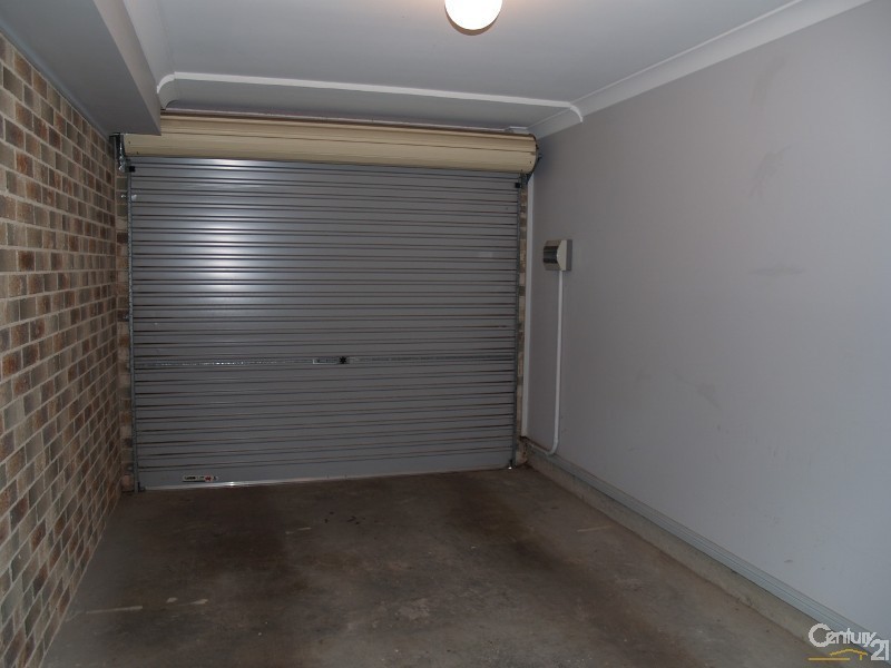 1/5 Gilmore Close, Glenmore Park NSW 2745