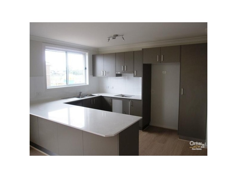 6 Rowland Place, Cranebrook NSW 2749