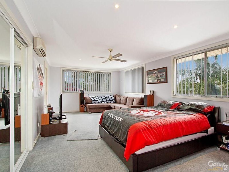 11 William Street, Cambridge Park NSW 2747