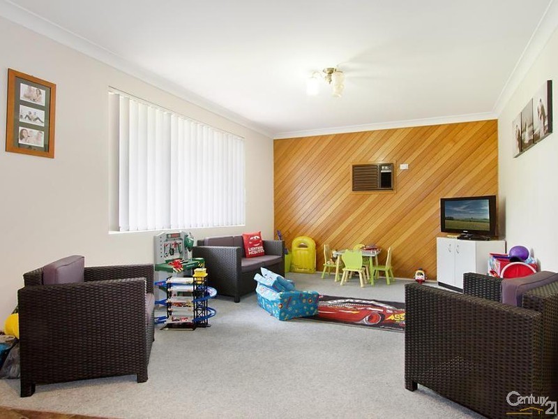 11 William Street, Cambridge Park NSW 2747