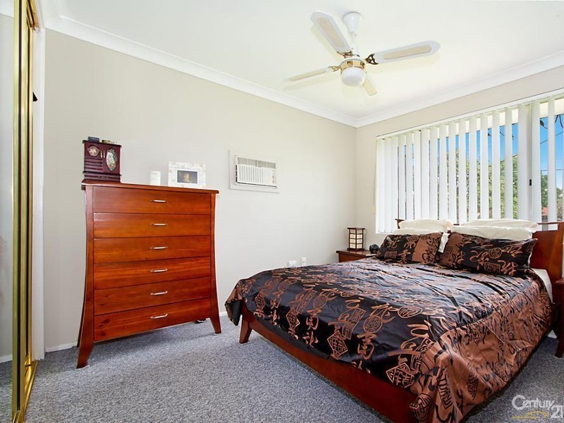 11 William Street, Cambridge Park NSW 2747
