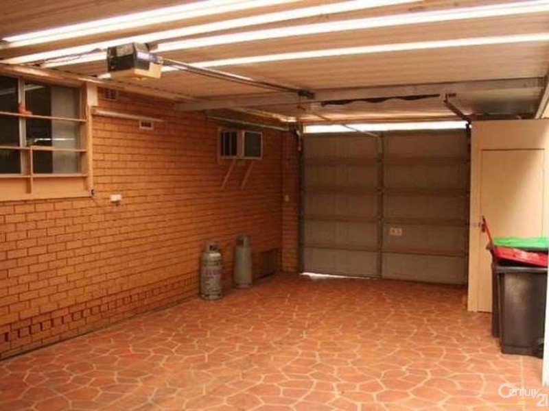 11 William Street, Cambridge Park NSW 2747