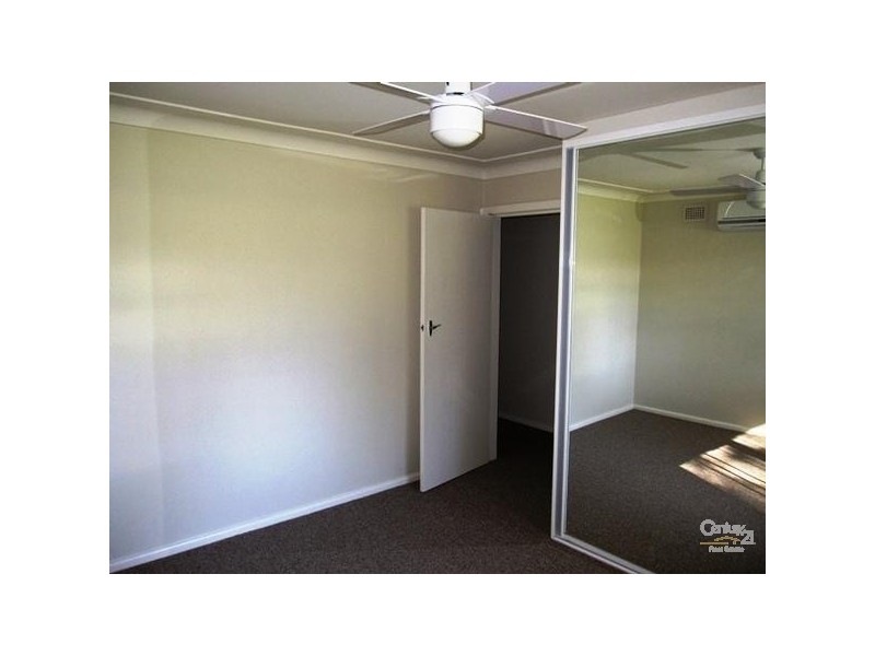 12 Cheltenham Avenue, Cambridge Park NSW 2747