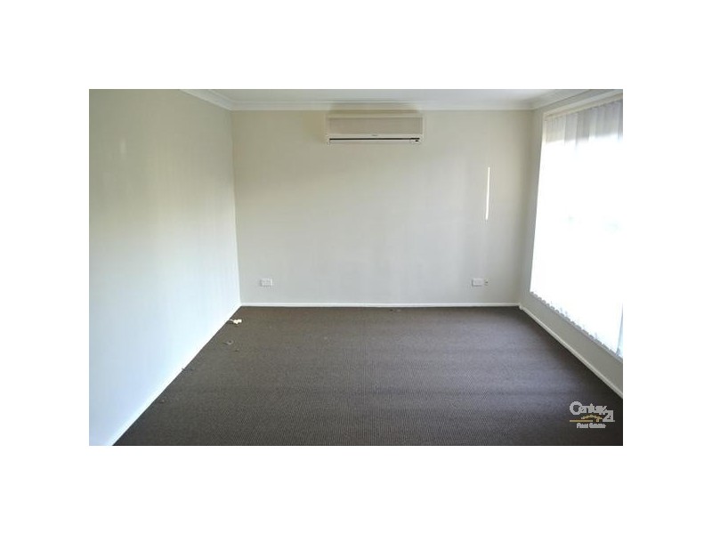 16 Orleton Place, Werrington County NSW 2747