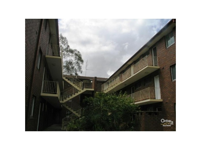 18/9-11 Santley Crescent, Kingswood NSW 2747