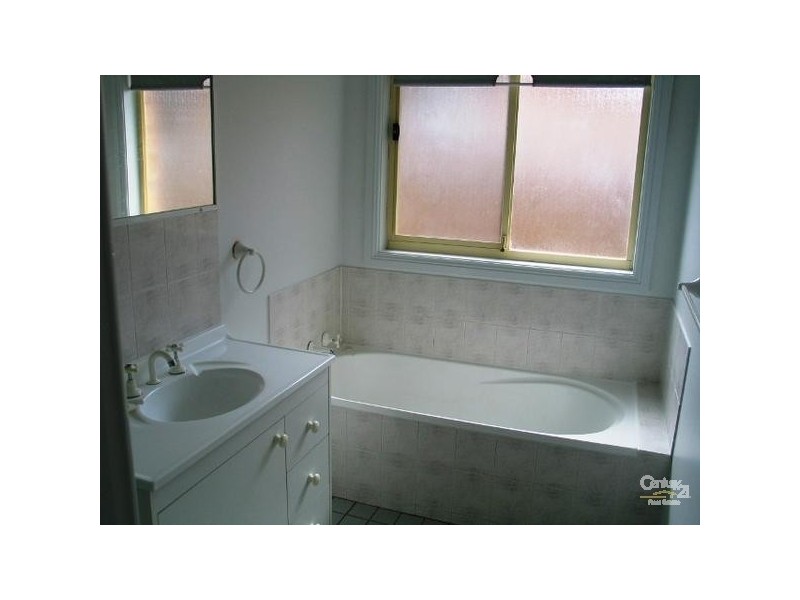 62 Oriole Street, Glenmore Park NSW 2745