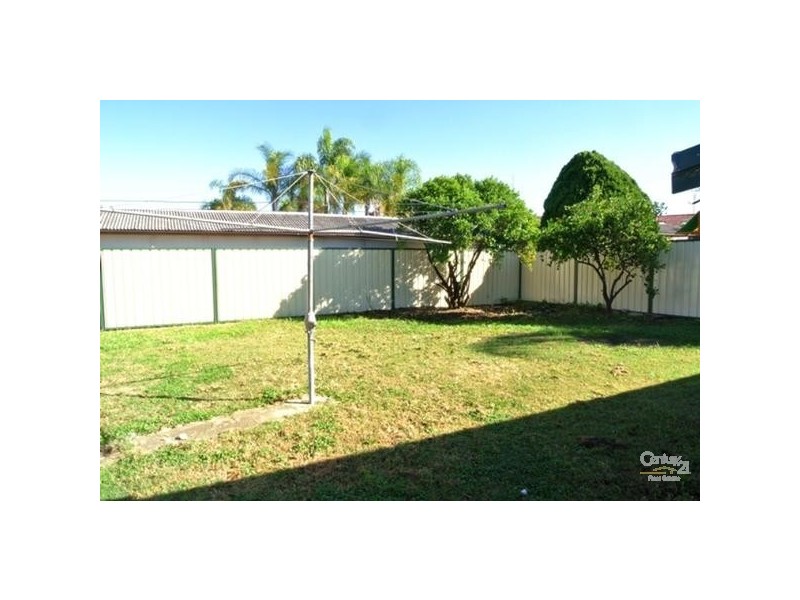 5 Dunbar Avenue, Werrington County NSW 2747