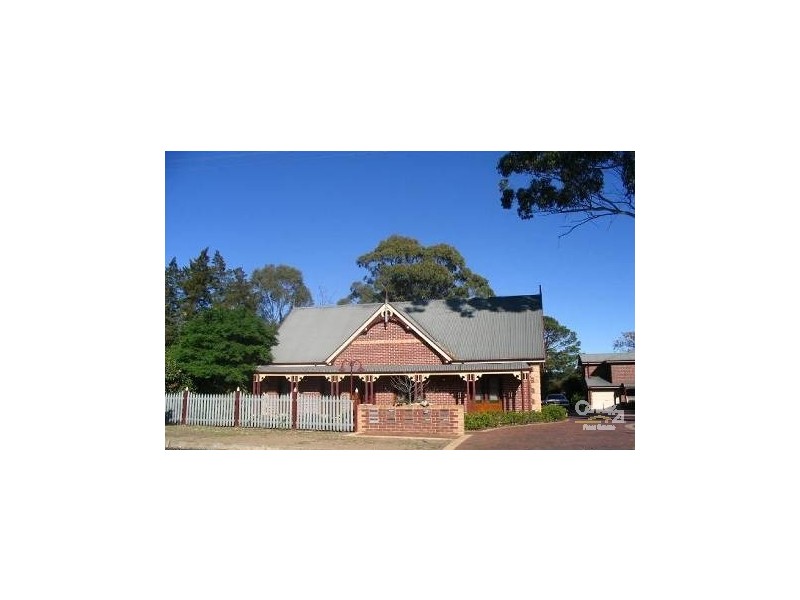 2/37 Warwick Street, Penrith NSW 2750