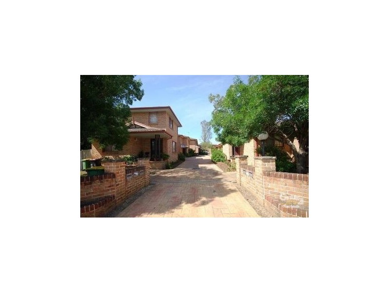 4/4-6 Derby Street, Kingswood NSW 2747