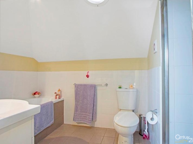 2/13 Jamison Road, Kingswood NSW 2747