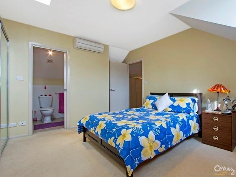 2/13 Jamison Road, Kingswood NSW 2747